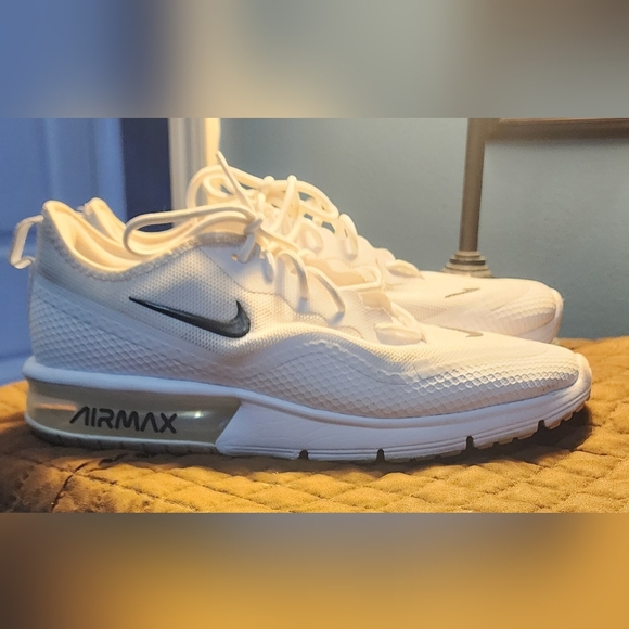 Nike Air Max Sequent 4.5 Style BQ8824-100 Black/White Sz 9 - Picture 2 of 8